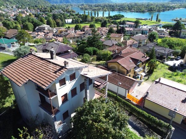casa indipendente in vendita a Gera Lario