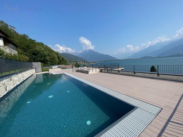 appartamento in vendita a Gera Lario