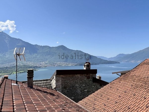 esavano in vendita a Gera Lario