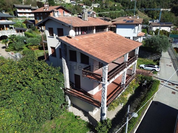 casa indipendente in vendita a Gera Lario