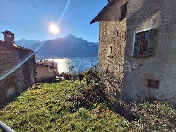 casa indipendente in vendita a Gera Lario