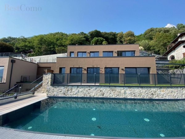 appartamento in vendita a Gera Lario