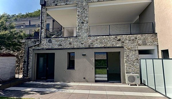 appartamento in vendita a Gera Lario