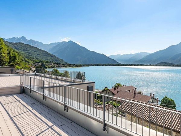 appartamento in vendita a Gera Lario