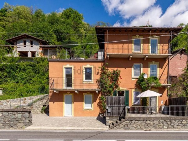 casa indipendente in vendita a Gera Lario