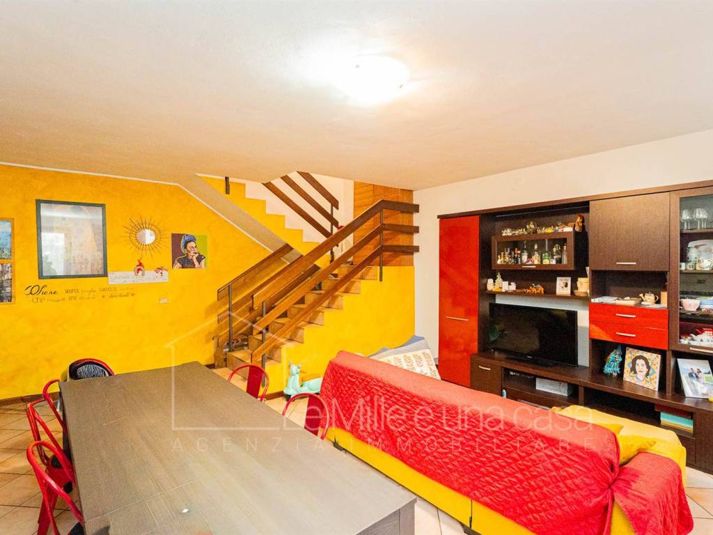 casa indipendente in vendita a Gera Lario