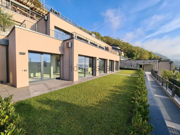 appartamento in vendita a Gera Lario