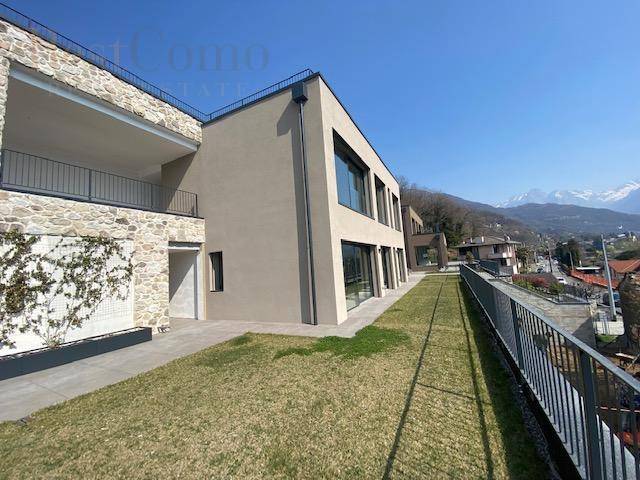appartamento in vendita a Gera Lario