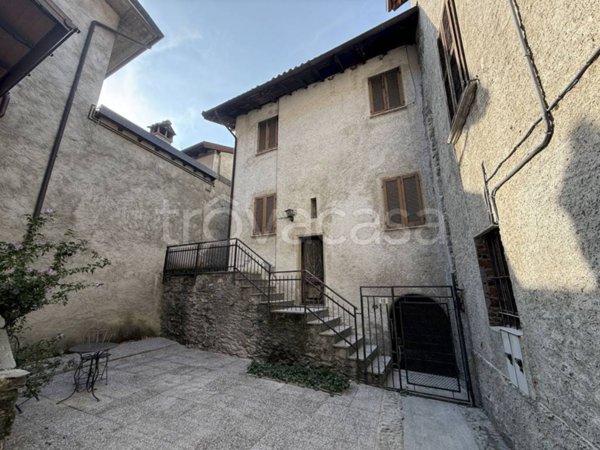 casa indipendente in vendita a Gera Lario