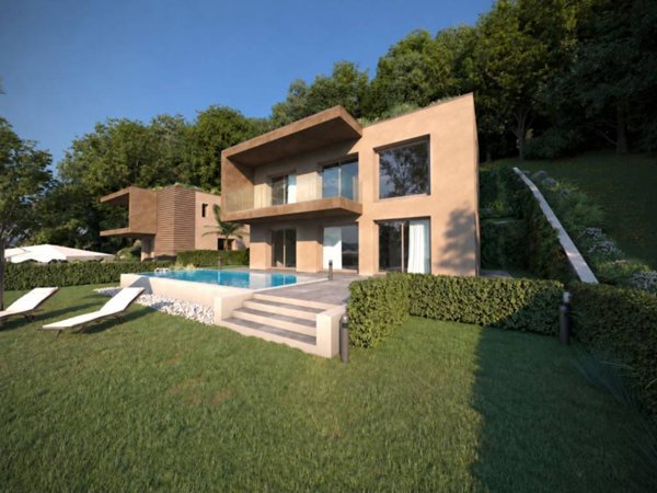 casa indipendente in vendita a Gera Lario