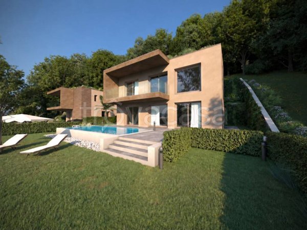 casa indipendente in vendita a Gera Lario