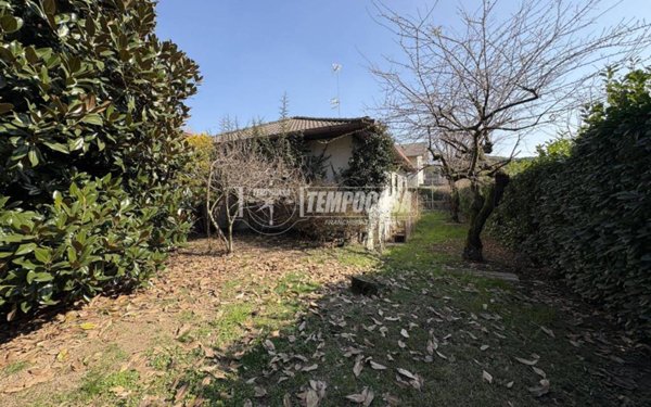 casa indipendente in vendita a Grandate