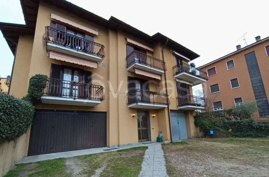 appartamento in vendita a Grandate