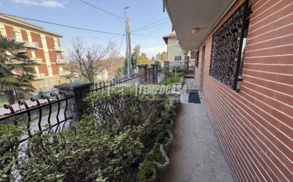 casa indipendente in vendita a Grandate