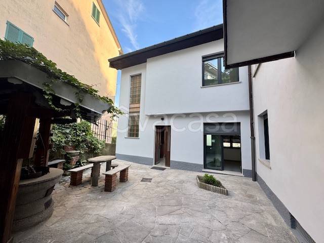 appartamento in vendita a Grandate