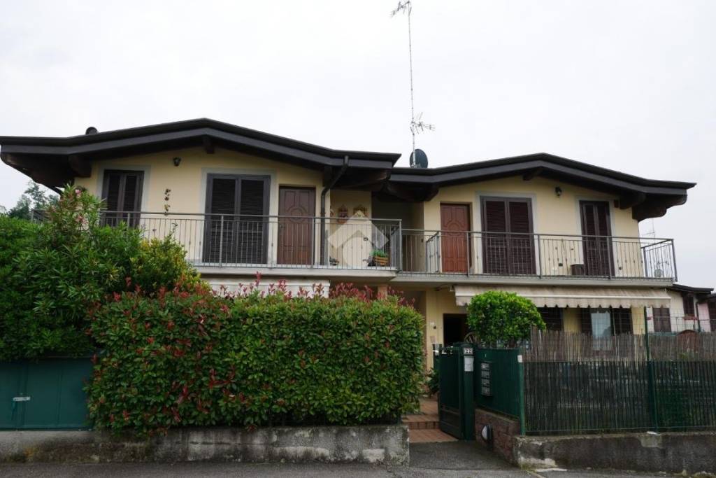 appartamento in vendita a Grandate