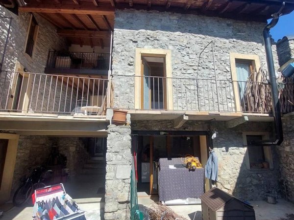 appartamento in vendita a Grandola ed Uniti in zona Velzo