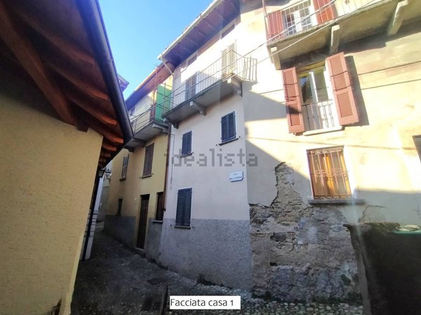 casa indipendente in vendita a Grandola ed Uniti in zona Naggio
