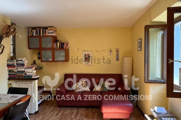 appartamento in vendita a Grandola ed Uniti in zona Naggio