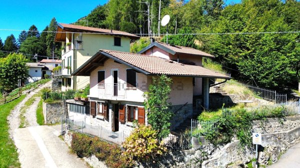 appartamento in vendita a Grandola ed Uniti in zona Naggio