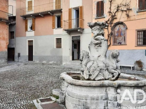 casa indipendente in vendita a Grandola ed Uniti in zona Naggio