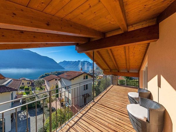 casa indipendente in vendita a Grandola ed Uniti