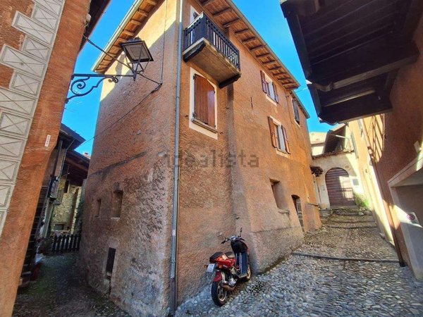 appartamento in vendita a Grandola ed Uniti in zona Cardano