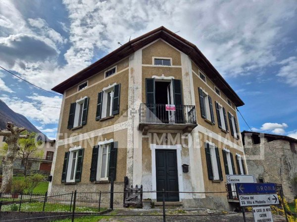 casa indipendente in vendita a Grandola ed Uniti in zona Grona