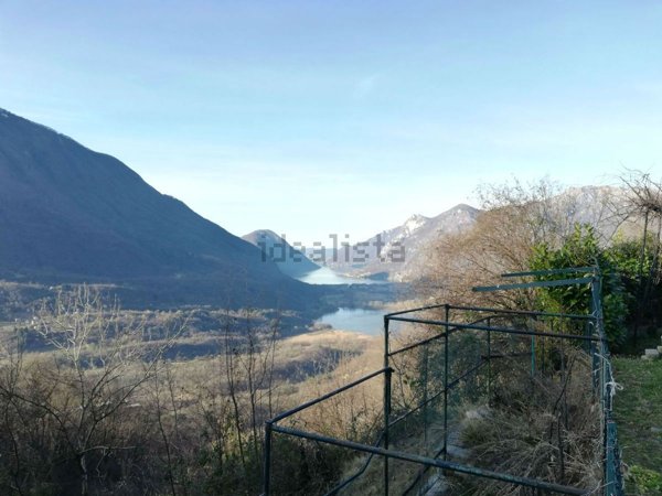 casa indipendente in vendita a Grandola ed Uniti in zona Naggio
