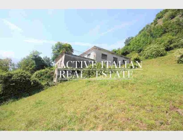 casa indipendente in vendita a Griante