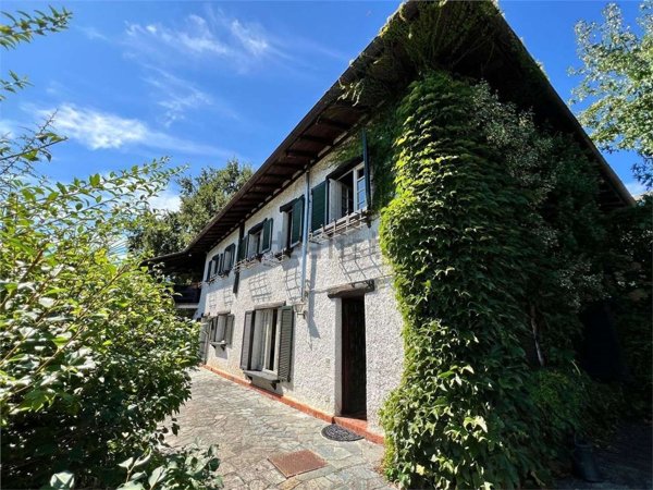 casa indipendente in vendita a Griante in zona Cadenabbia
