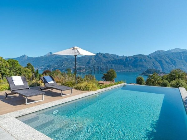 casa indipendente in vendita a Griante