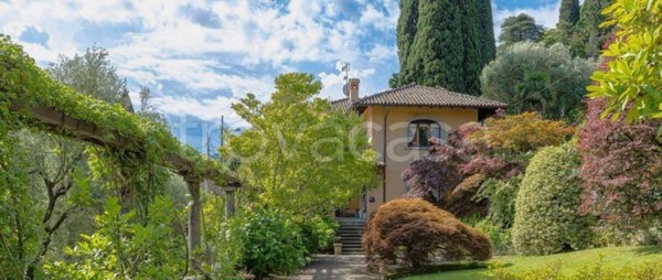 casa indipendente in vendita a Griante