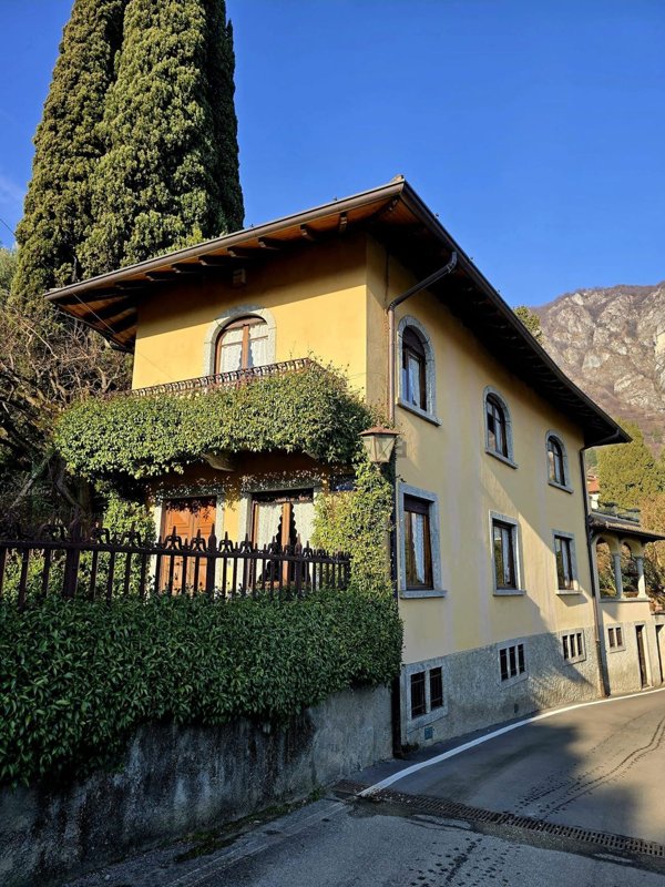 casa indipendente in vendita a Griante