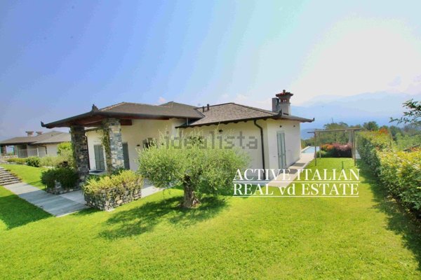 casa indipendente in vendita a Griante