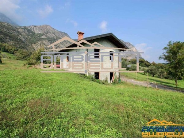 casa indipendente in vendita a Griante