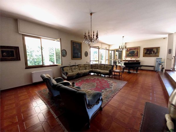 casa indipendente in vendita a Guanzate