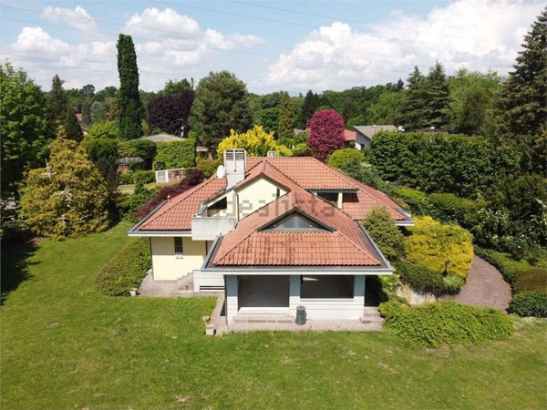 casa indipendente in vendita a Guanzate