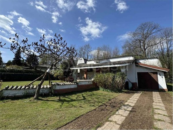 casa indipendente in vendita a Guanzate