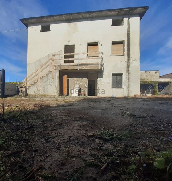casa indipendente in vendita a Guanzate