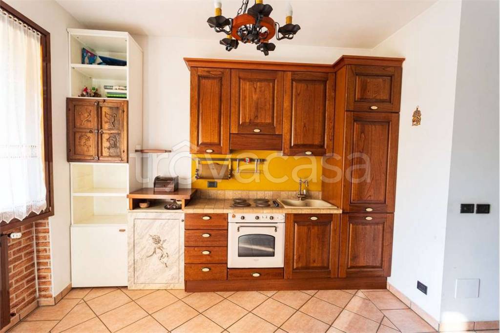 appartamento in vendita a Guanzate