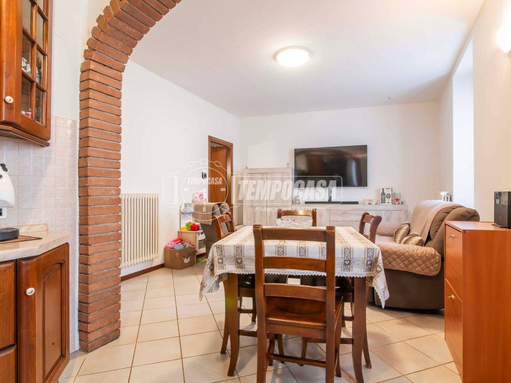 appartamento in vendita a Guanzate