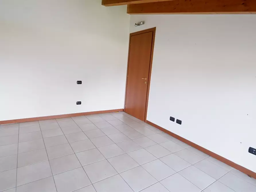 casa indipendente in vendita a Guanzate