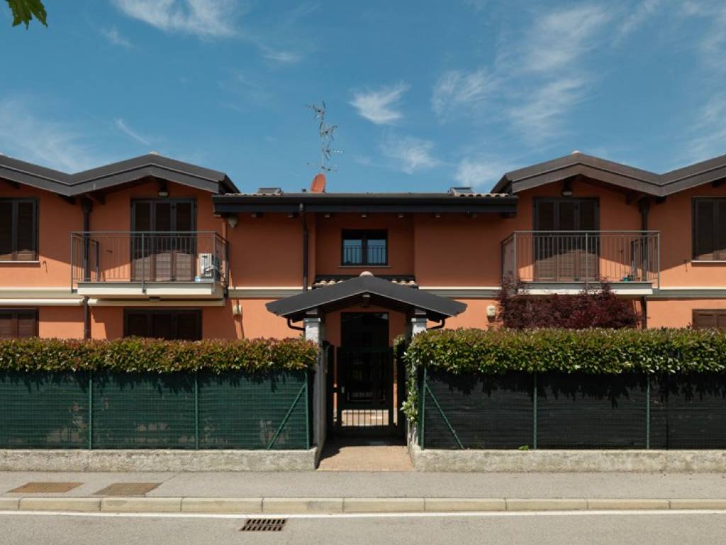 casa indipendente in vendita a Guanzate