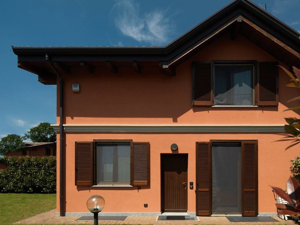 casa indipendente in vendita a Guanzate