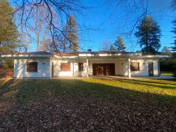 casa indipendente in vendita a Guanzate