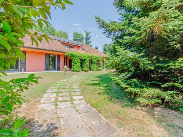 casa indipendente in vendita a Guanzate