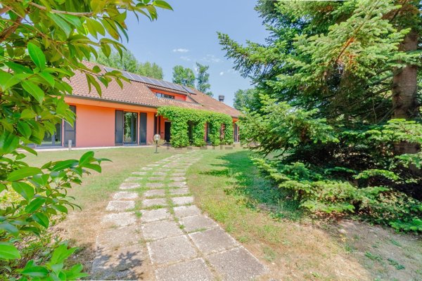 casa indipendente in vendita a Guanzate