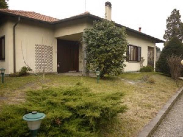 casa indipendente in vendita a Guanzate