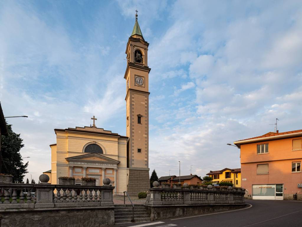 negozio in vendita a Guanzate